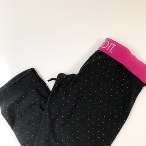 Nike DRI-FIT crop pant size M